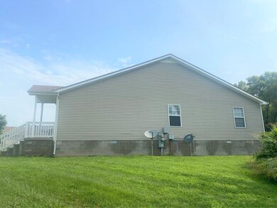 204 Honeysuckle Ln, Shelbyville, TN 37160 - photo 2