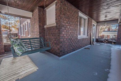 1010 W Rollins St Moberly MO-large-045-0