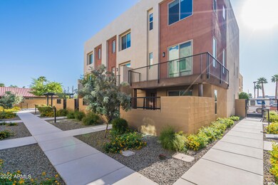 1C ext, middle unit
