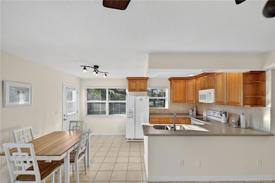 2929 SE Ocean Blvd unit 147-5, Stuart, FL 34996 - photo 6