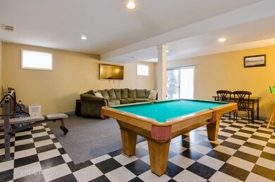 22 Walnut Dr unit 2, Lake In the Hills, IL 60156 - photo 6