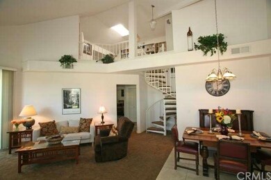 Ideal floorplan with high ceilings for lots of liv