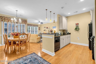 512 Sophee Ln, Lakewood, NJ 08701 - photo 2