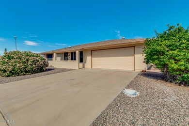 17027 N 97th Dr, Sun City, AZ 85373 - photo 2