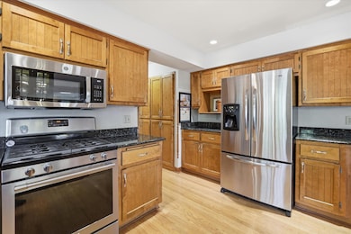 1010 S Wayfare Trail, Oconomowoc, WI 53066 - photo 4