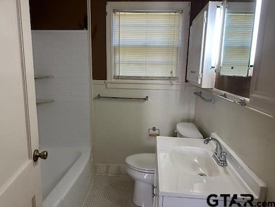 930 E 8th St, Tyler, TX 75701 - photo 7