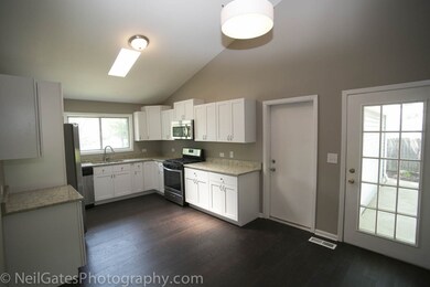 1317 Windemere Ave, Naperville, IL 60564 - photo 2