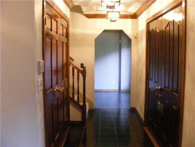 Entry/Foyer. Spacious Tiled Entryway with Double C