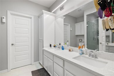 147 E Irvine Ave, Alamo, TX 78516 - photo 7