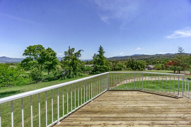 4002 Livingston Rd, Central Point, OR 97502 - photo 4