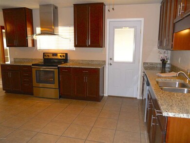 Kitchen 4