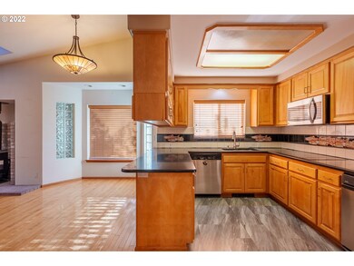 2130 Willow St, Florence, OR 97439 - photo 7