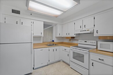 4550 NW 18th Ave unit 301, Pompano Beach, FL 33064 - photo 2