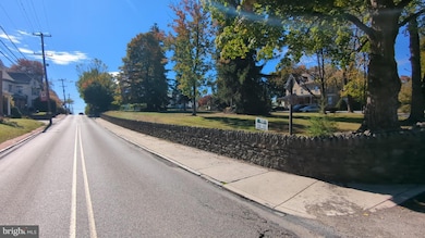 900 Main St, Brookhaven, PA 19015 - photo 2