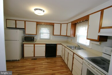 6614 Freedom Ave, Sykesville, MD 21784 - photo 7