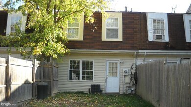 8523 Pioneer Dr unit I, Severn, MD 21144 - photo 2