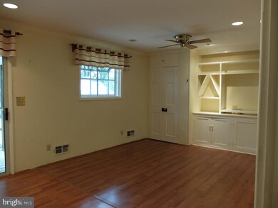 6005 Lake Manor Dr, Baltimore, MD 21210 - photo 6