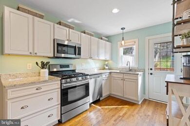 6809 Barnett Rd, Baltimore, MD 21239 - photo 6