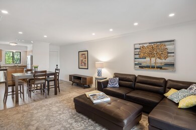 131689-CoastalREphoto2062LongbendDr-6