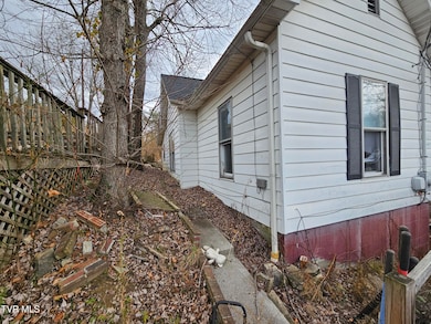 204 High Ave NE, Coeburn, VA 24230 - photo 2