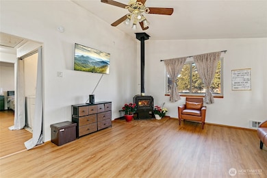 635 Bavarian Ln SE, Olympia, WA 98513 - photo 6