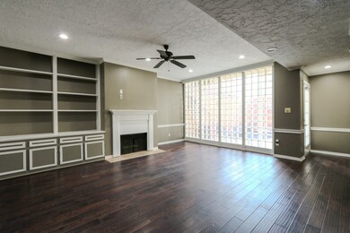 1905 Park St, Houston, TX 77019 - photo 2