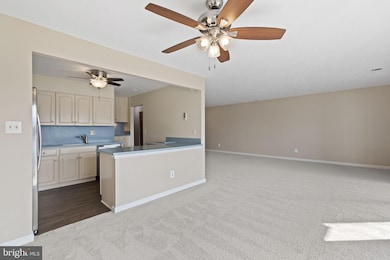 546 Riviera Dr unit B, Joppa, MD 21085 - photo 5