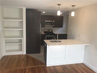 445 Broadway unit B, Newport, RI 02840 - photo 2