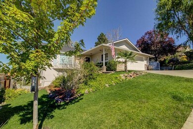 1747 Garden Dr, Medford, OR 97504 - photo 5