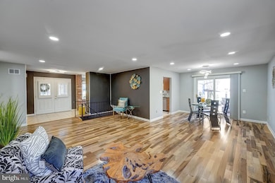 4309 Selkirk Dr, Fairfax, VA 22032 - photo 2