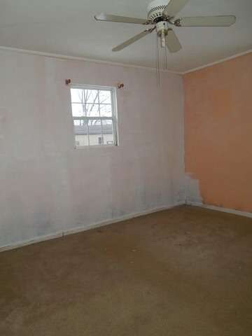 19 Cardinal Ln, Carpentersville, IL 60110 - photo 3