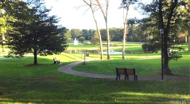 259 Newcastle Ct unit E, Ridge, NY 11961 - photo 2