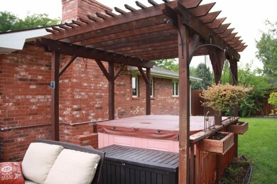 1410 S Jefferson St, Hugoton, KS 67951 - photo 2