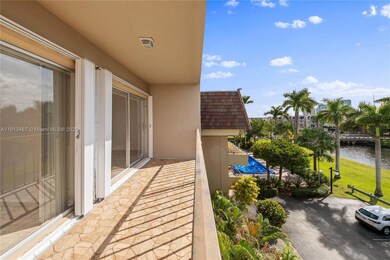 7900 Camino Cr unit 401, Unincorporated Dade County, FL 33143 - photo 4