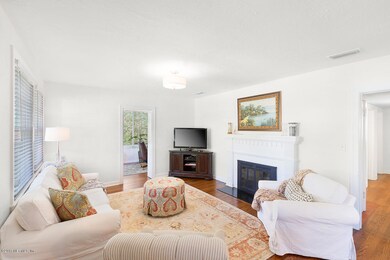 Separate Study/office attached