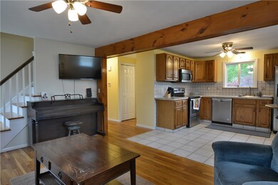 32 Sprague St, Greenville, RI 02828 - photo 6