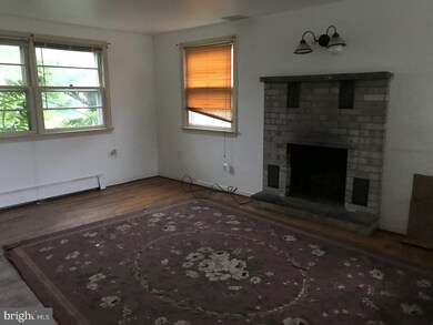 3337 Sheidy Ave, Reading, PA 19605 - photo 3