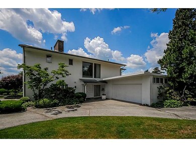 200 Briarcliff Ave, Warwick, RI 02889 - photo 3