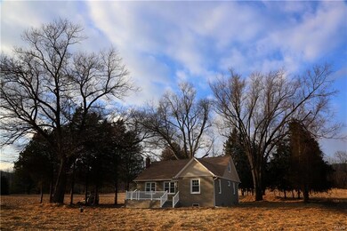 4361 W Saucon Valley Rd, Coopersburg, PA 18036 - photo 3