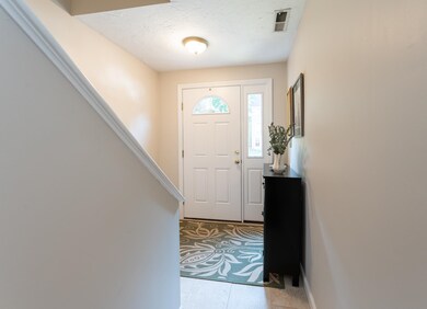 16 Plasic Rd, Merrimack, NH 03054 - photo 2