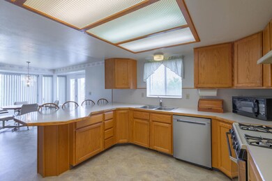 2205 N Bandtail Cir, Cedar City, UT 84721 - photo 6