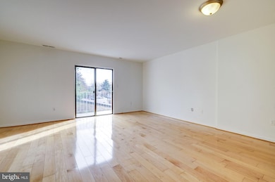 3135 Hawthorne Dr NE unit 3135, Washington, DC 20017 - photo 7