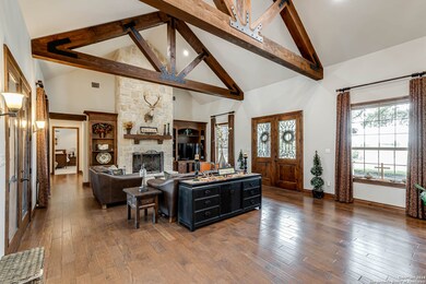 10303 Teich Loop, New Braunfels, TX 78132 - photo 5