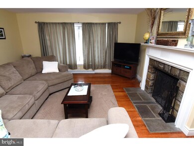 44 Clayton Ave, Reading, PA 19610 - photo 4