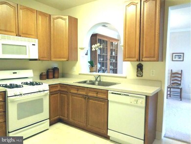 Park Place unit 211, Frederick, MD 21701 - photo 3