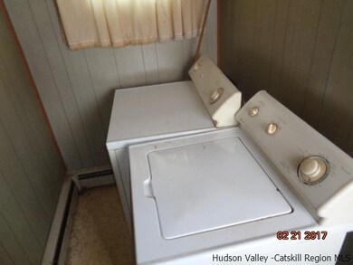 76 N Washington St, Athens, NY 12015 - photo 6