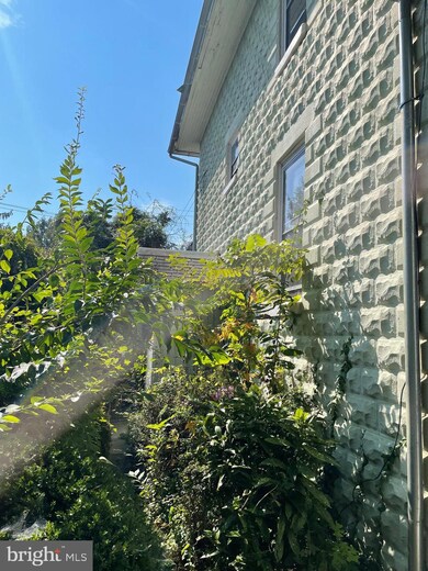 1202 Regester Ave, Idlewylde, MD 21239 - photo 5