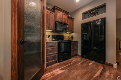 5310 SW Timber Ridge Ln, Topeka, KS 66610 - photo 4