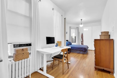 993 Amsterdam Ave unit 4B, New York, NY 10025 - photo 3