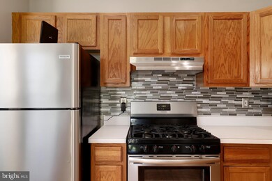 2000 Watch Point Ct, Odenton, MD 21113 - photo 2